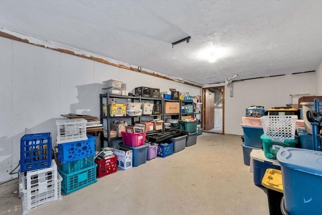 5 Maple Ln, Brewster, MA 02631