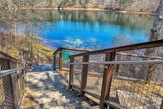 5 Maple Ln, Brewster, MA 02631