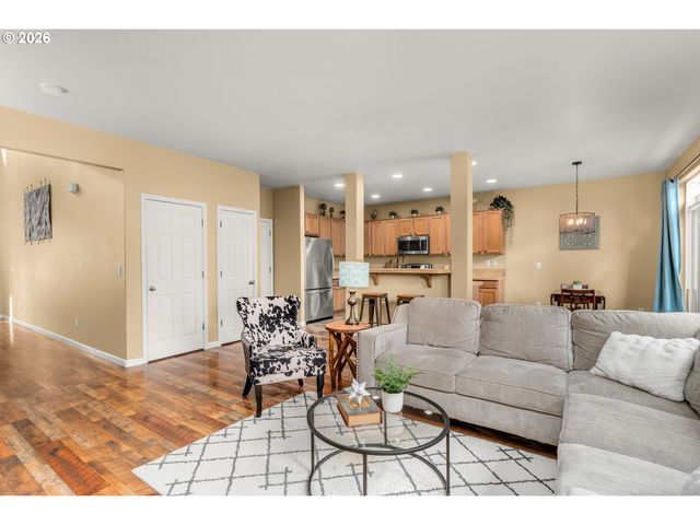 3650 Se TRELLIS Pl, Hillsboro, OR 97123