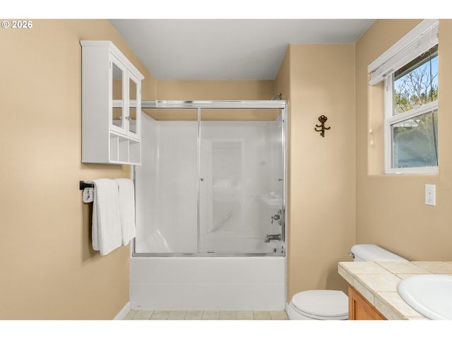 3650 Se TRELLIS Pl, Hillsboro, OR 97123