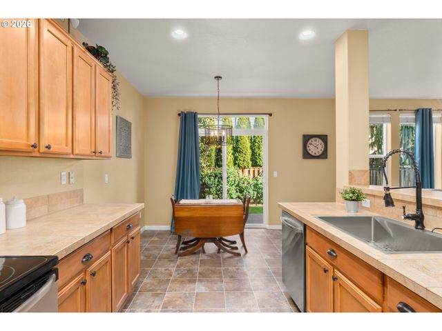 3650 Se TRELLIS Pl, Hillsboro, OR 97123