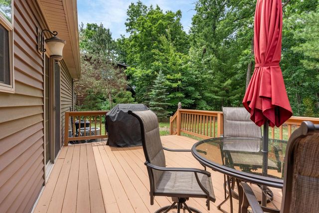 303 Berry Lane, Wisconsin Dells, WI 53965