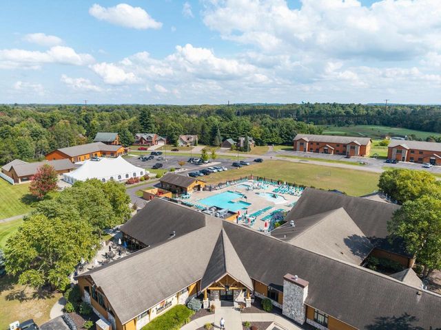 303 Berry Lane, Wisconsin Dells, WI 53965