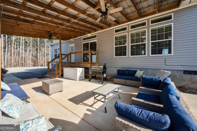 869 Simmons Road, Social Circle, GA 30025