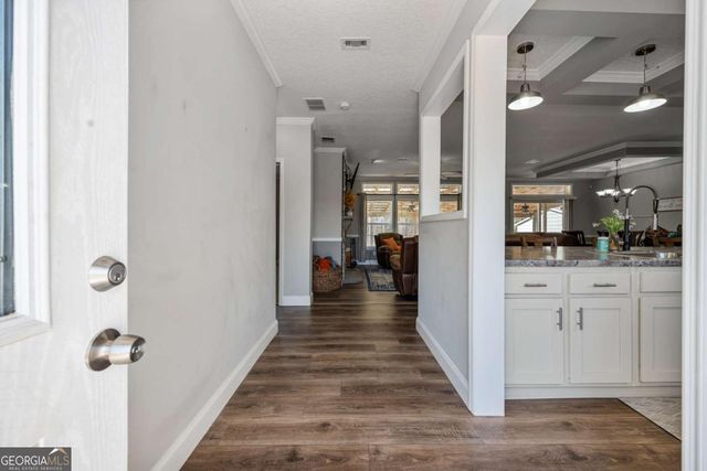 869 Simmons Road, Social Circle, GA 30025