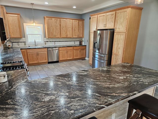 215 E Sale Street, Tuscola, IL 61953