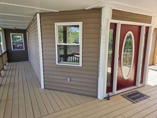 215 E Sale Street, Tuscola, IL 61953