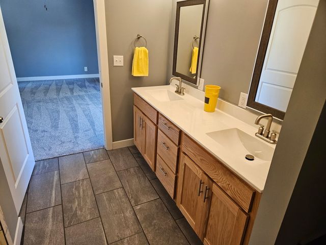 215 E Sale Street, Tuscola, IL 61953