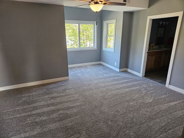 215 E Sale Street, Tuscola, IL 61953