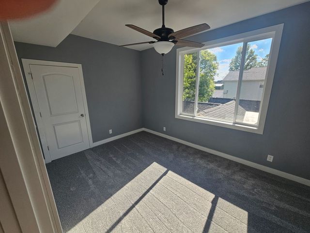 215 E Sale Street, Tuscola, IL 61953