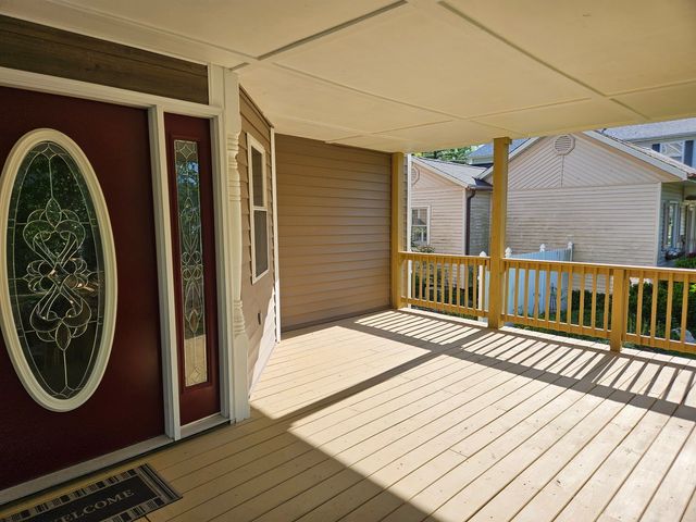 215 E Sale Street, Tuscola, IL 61953