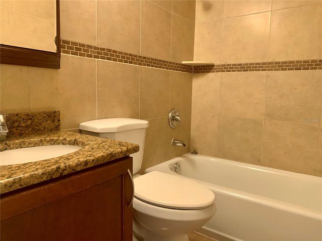 525 CONWAY ROAD 9, Orlando, FL 32807