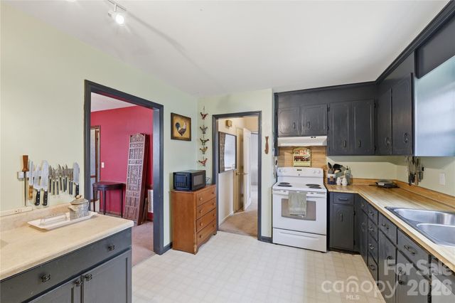 9444 Stately Oak Lane, Mint Hill, NC 28227