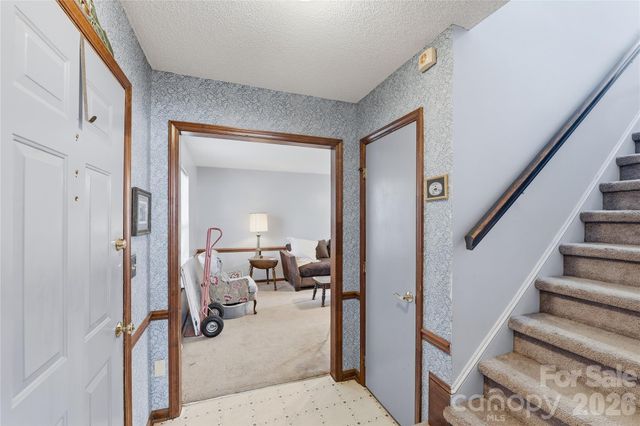 9444 Stately Oak Lane, Mint Hill, NC 28227