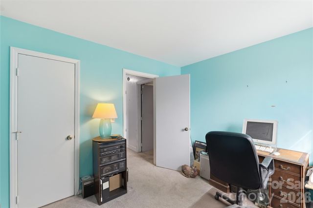 9444 Stately Oak Lane, Mint Hill, NC 28227