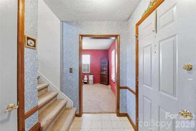 9444 Stately Oak Lane, Mint Hill, NC 28227