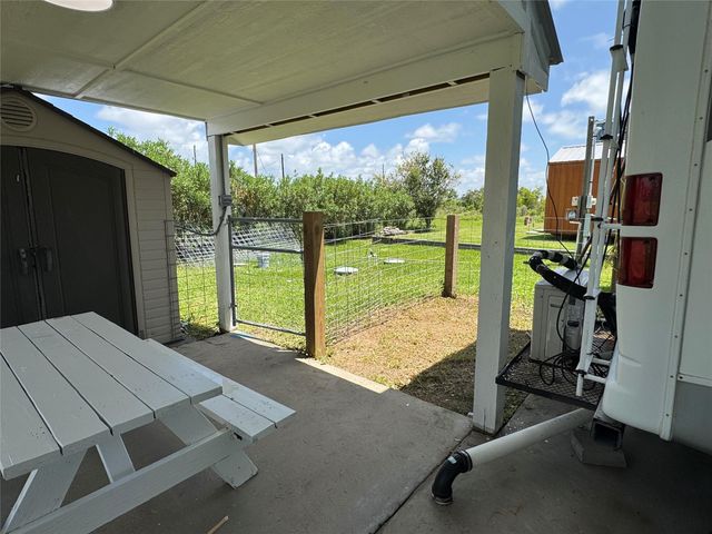 153 N Mae Circle, Crystal Beach, TX 77650