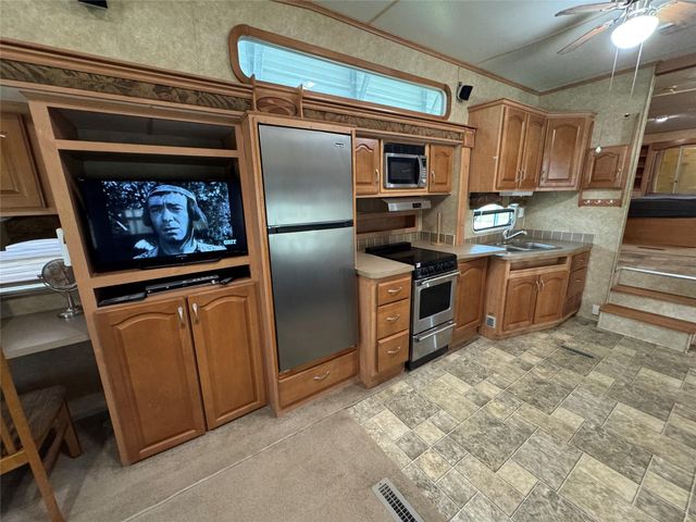 153 N Mae Circle, Crystal Beach, TX 77650