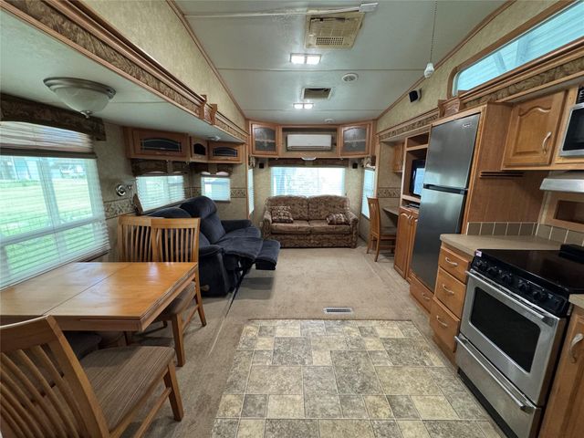 153 N Mae Circle, Crystal Beach, TX 77650