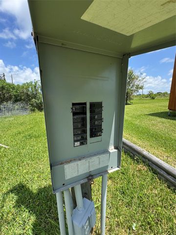 153 N Mae Circle, Crystal Beach, TX 77650