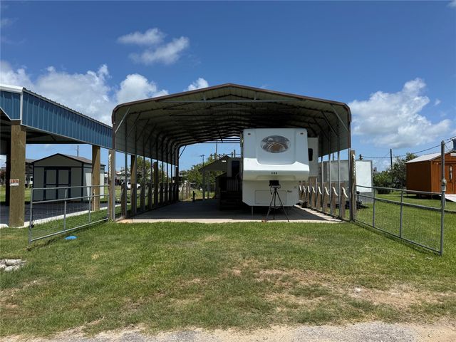 153 N Mae Circle, Crystal Beach, TX 77650