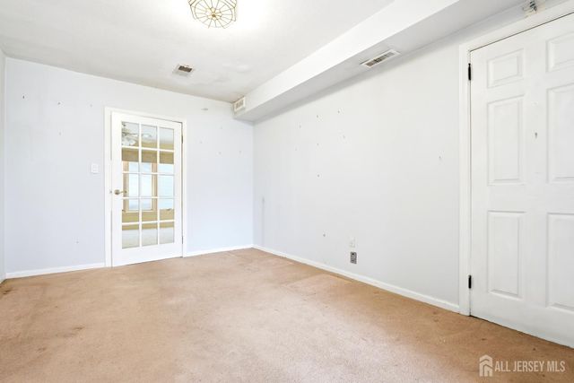 131 Walnut Avenue, Clark, NJ 07066