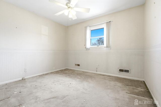 131 Walnut Avenue, Clark, NJ 07066