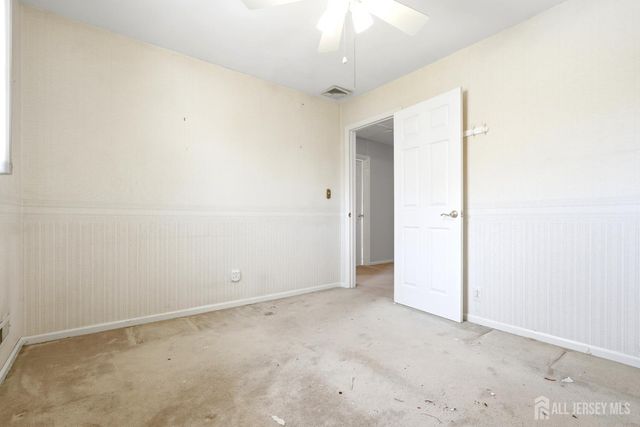 131 Walnut Avenue, Clark, NJ 07066