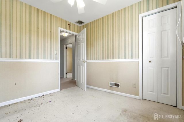 131 Walnut Avenue, Clark, NJ 07066