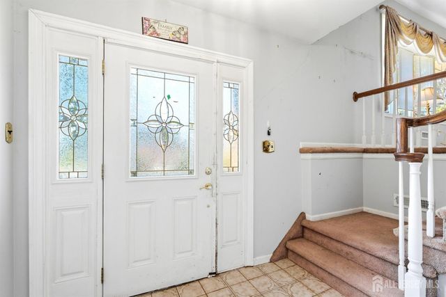 131 Walnut Avenue, Clark, NJ 07066