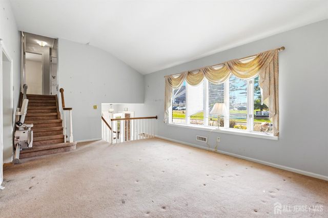 131 Walnut Avenue, Clark, NJ 07066