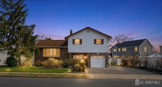 131 Walnut Avenue, Clark, NJ 07066