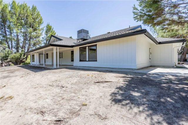 12320 Cattle King Drive, Bakersfield, CA 93306