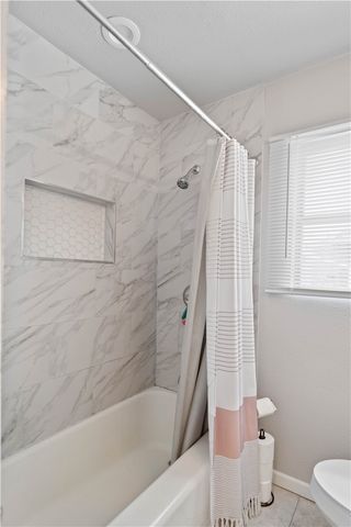 1526 Melbourne Dr, Corpus Christi, TX 78415