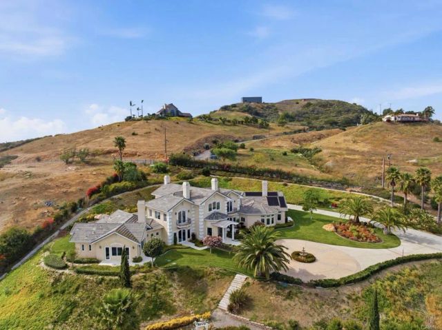 3611 Monserate Hill Court, Fallbrook, CA 92028