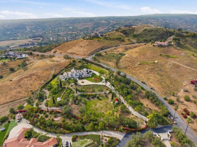 3611 Monserate Hill Court, Fallbrook, CA 92028