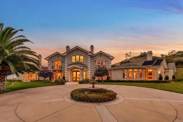 3611 Monserate Hill Court, Fallbrook, CA 92028