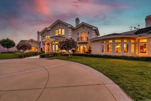 3611 Monserate Hill Court, Fallbrook, CA 92028