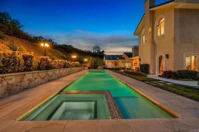 3611 Monserate Hill Court, Fallbrook, CA 92028