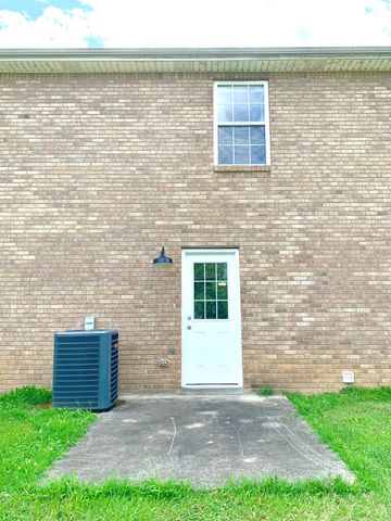 604 Cory Dr Apt B, Clarksville, TN 37040