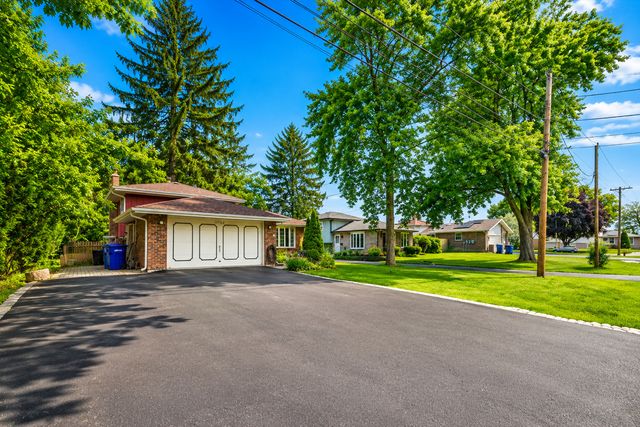 10706 S Neenah Avenue, Worth, IL 60482