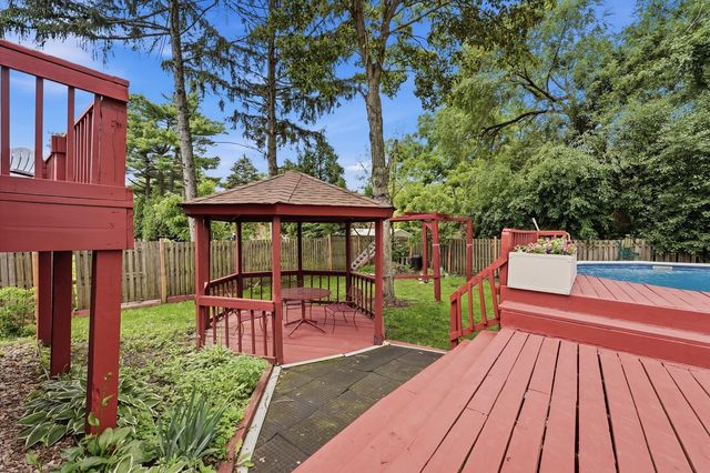 10706 S Neenah Avenue, Worth, IL 60482