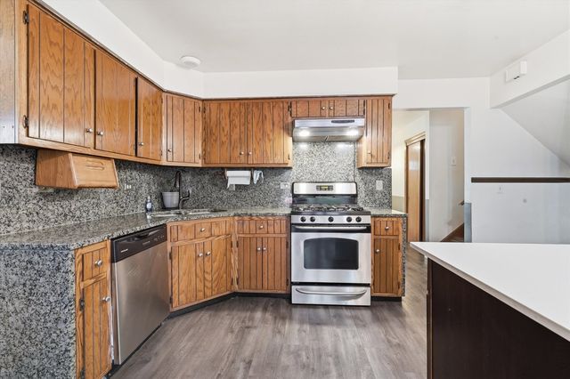 10706 S Neenah Avenue, Worth, IL 60482