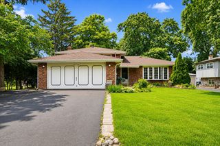 10706 S Neenah Avenue, Worth, IL 60482