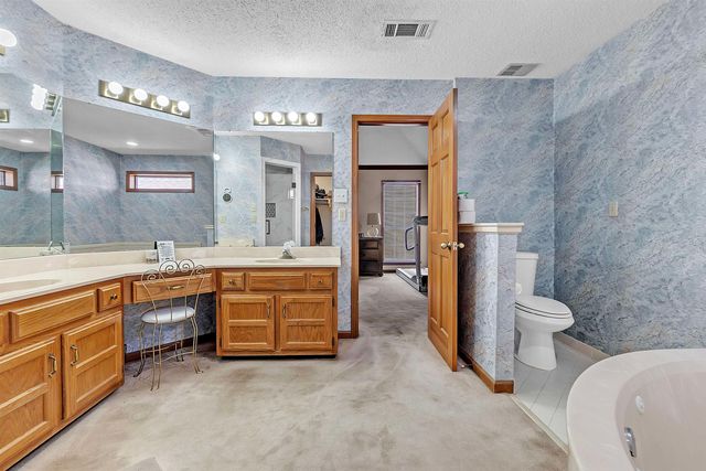 3889 OAK TRACE CV, Bartlett, TN 38135