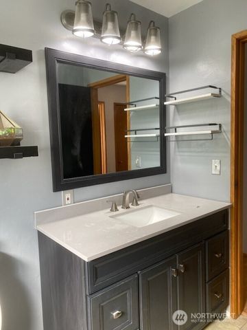 9923 Overlook Drive NW, Olympia, WA 98502