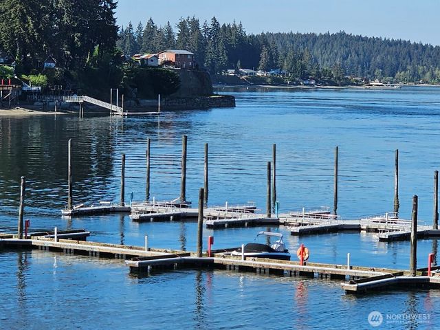 9923 Overlook Drive NW, Olympia, WA 98502