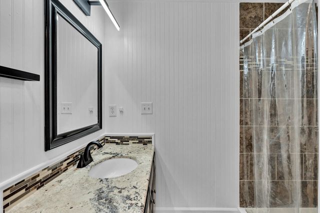 501 E Tall Tree Rd, Derby, KS 67037