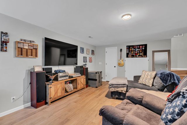 501 E Tall Tree Rd, Derby, KS 67037