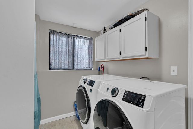 501 E Tall Tree Rd, Derby, KS 67037